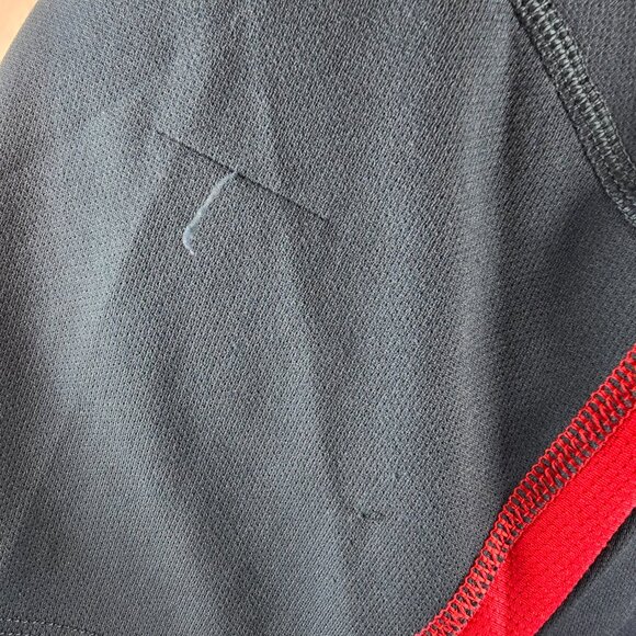 The North Face Shirt Mens Medium Gray Red Performance Outdoors Crew Neck Hiking - Picture 8 of 16